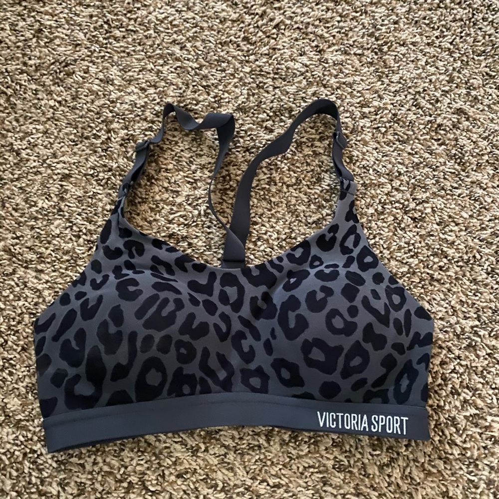 Victoria’s secret sports bra